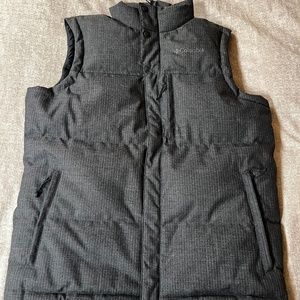 MEN'S LARGE COLUMBIA PUFFER VEST SIZE LARGE